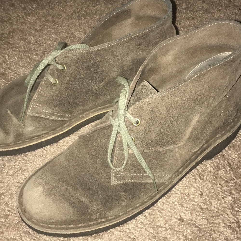 Clark’s original desert boots